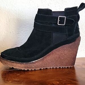 Merrell Women's Black Wedge Ankle Boots